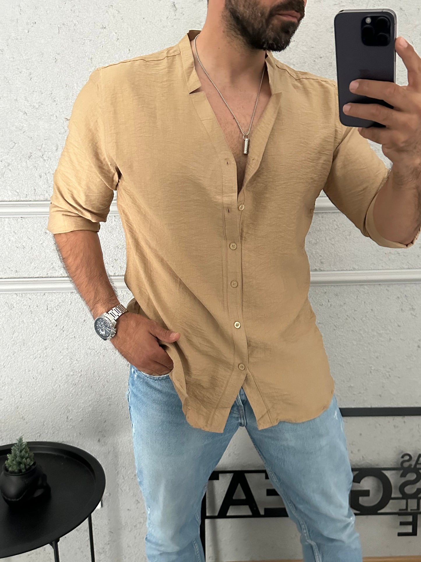 KESİK YAKA GÖMLEK